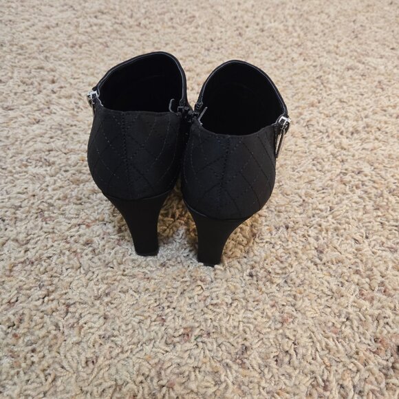 Unisa Black Boots Womens Size 9 1/2 - Picture 6 of 7
